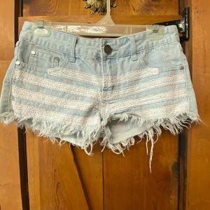 Ontwelfth Jean shorts